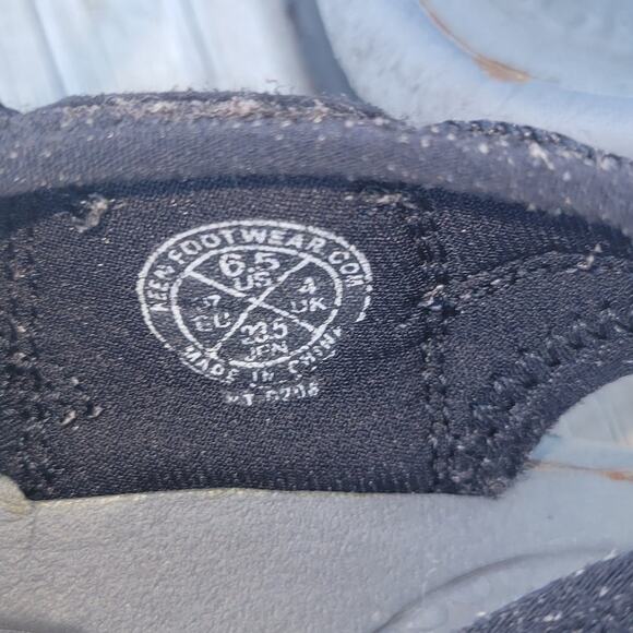 Keen Hiking Sandal Women Closed Toe Black Yellow Water Washable Size 6.5 - Picture 9 of 12